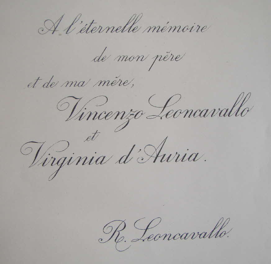 Ruggero Leoncavallo (* 23. April 1857 in Neapel;  9. August 1919 in Montecatini Terme) war ein italienischer Komponist und Librettist. Er wurde weltbekannt durch seine Oper Pagliacci (Der Bajazzo).

Pagliacci (Die Bajazzos/Clowns) ist eine veristische Oper in zwei Akten und einem Prolog von Ruggero Leoncavallo, der auch das Libretto verfasste. Die Urauffhrung fand 1892 im Teatro Dal Verme in Mailand unter Arturo Toscanini statt  - 39 € mtl./K 350 €